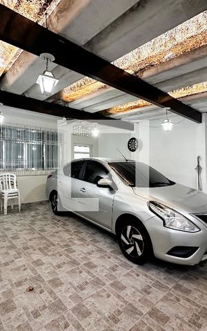 Casa à venda com 170m², 4 quartos e 2 vagasGaragem