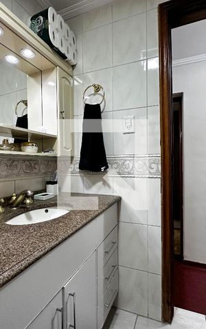 Casa à venda com 170m², 4 quartos e 2 vagasBanheiro Social