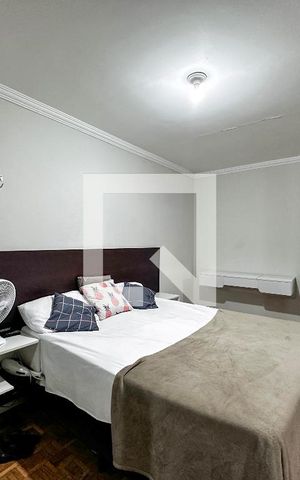Casa à venda com 170m², 4 quartos e 2 vagasSuíte