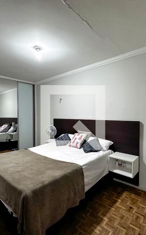 Casa à venda com 170m², 4 quartos e 2 vagasSuíte