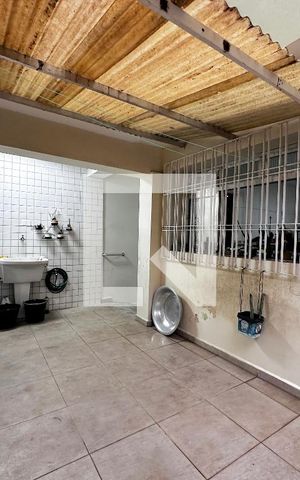 Casa à venda com 170m², 4 quartos e 2 vagasQuintal