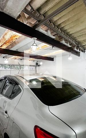 Casa à venda com 170m², 4 quartos e 2 vagasGaragem