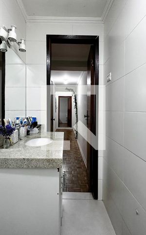 Casa à venda com 170m², 4 quartos e 2 vagasBanheiro Suíte