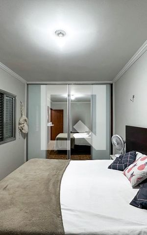 Casa à venda com 170m², 4 quartos e 2 vagasSuíte