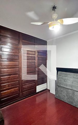 Casa à venda com 170m², 4 quartos e 2 vagasQuarto 4