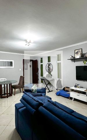 Casa à venda com 170m², 4 quartos e 2 vagasSala