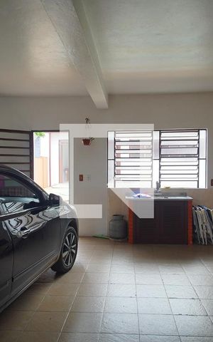 Casa à venda com 150m², 4 quartos e 2 vagas Casa à venda com 150m², 4 quartos e 2 vagasGaragem