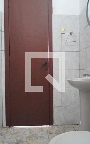 Casa à venda com 150m², 4 quartos e 2 vagas Casa à venda com 150m², 4 quartos e 2 vagasBanheiro 3
