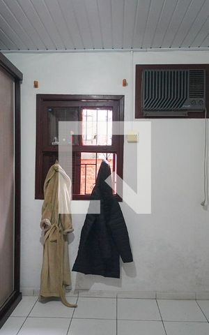 Casa à venda com 150m², 4 quartos e 2 vagas Casa à venda com 150m², 4 quartos e 2 vagasQuarto 1