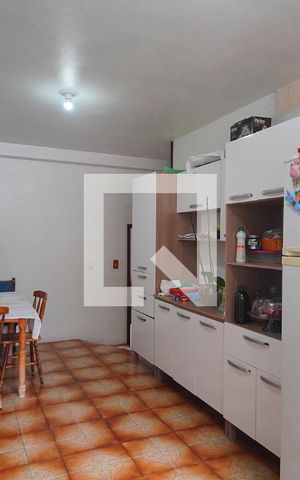 Casa à venda com 150m², 4 quartos e 2 vagas Casa à venda com 150m², 4 quartos e 2 vagasCozinha