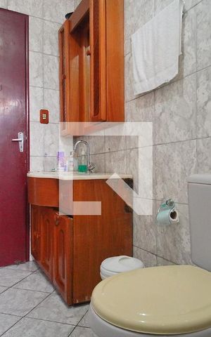Casa à venda com 150m², 4 quartos e 2 vagas Casa à venda com 150m², 4 quartos e 2 vagasBanheiro 2