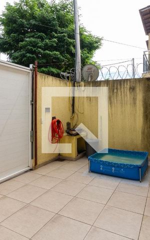 Casa à venda com 68m², 2 quartos e 1 vaga Casa à venda com 68m², 2 quartos e 1 vagaÁrea externa