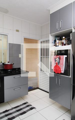 Casa à venda com 136m², 3 quartos e 2 vagasCozinha