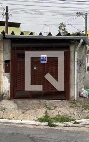 Casa à venda com 136m², 3 quartos e 2 vagas Casa à venda com 136m², 3 quartos e 2 vagasFachada com plaquinha