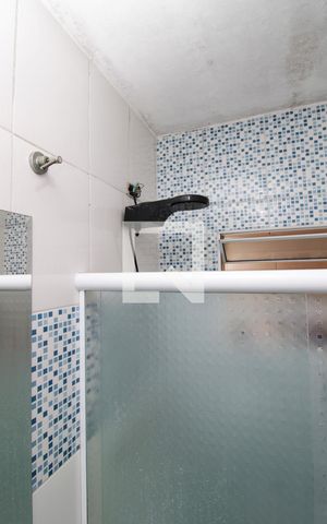 Casa à venda com 136m², 3 quartos e 2 vagasBanheiro