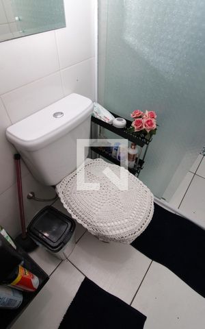 Casa à venda com 136m², 3 quartos e 2 vagasBanheiro
