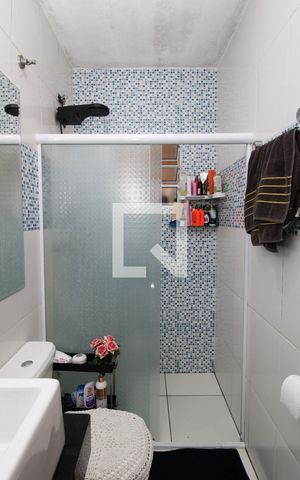 Casa à venda com 136m², 3 quartos e 2 vagasBanheiro