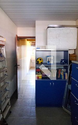 Casa à venda com 1000m², 4 quartos e 4 vagasQuarto de Serviço