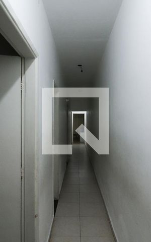 Casa à venda com 240m², 3 quartos e 1 vagaCorredor