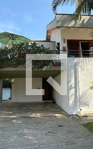 Casa de condomínio à venda com 430m², 4 quartos e 6 vagasGaragem