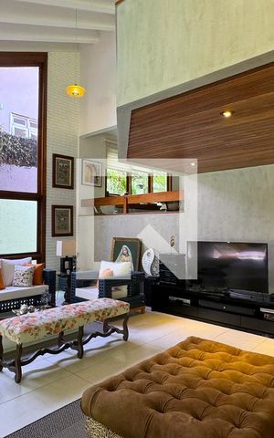 Casa de condomínio à venda com 430m², 4 quartos e 6 vagasSala