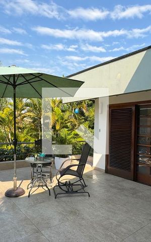 Casa de condomínio à venda com 430m², 4 quartos e 6 vagasvaranda do Quarto 4