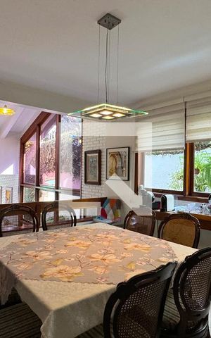 Casa de condomínio à venda com 430m², 4 quartos e 6 vagasSala de Jantar
