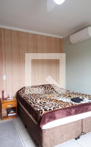 Casa à venda com 119m², 3 quartos e 2 vagasSuíte 