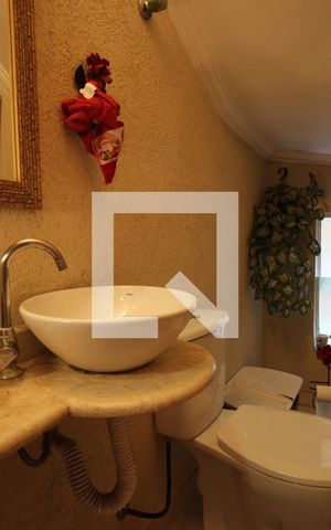 Casa à venda com 119m², 3 quartos e 2 vagasLavabo