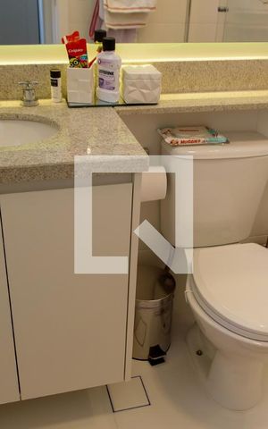 Apartamento à venda com 96m², 2 quartos e 2 vagas Apartamento à venda com 96m², 2 quartos e 2 vagasBanheiro
