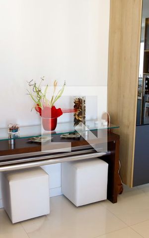 Apartamento à venda com 96m², 2 quartos e 2 vagas Apartamento à venda com 96m², 2 quartos e 2 vagasSala