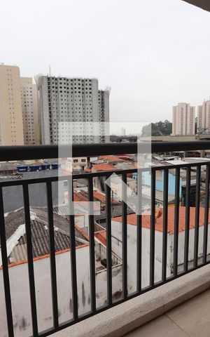 Apartamento à venda com 64m², 2 quartos e sem vagaSacada