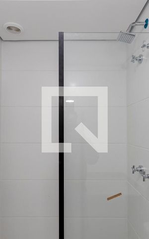 Studio para alugar com 32m², 1 quarto e sem vaga Studio para alugar com 32m², 1 quarto e sem vagaBanheiro