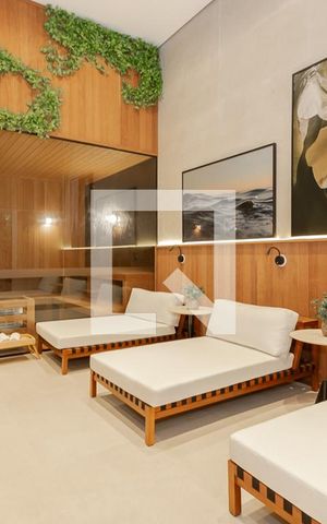 Studio para alugar com 32m², 1 quarto e sem vaga Studio para alugar com 32m², 1 quarto e sem vagaSpa