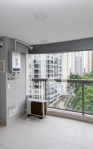 Studio para alugar com 32m², 1 quarto e sem vaga Studio para alugar com 32m², 1 quarto e sem vagaVaranda