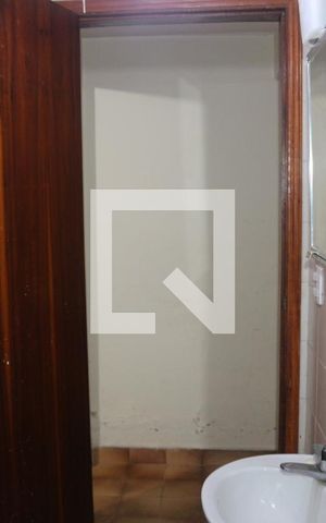 Casa à venda com 190m², 3 quartos e 3 vagasBanheiro 2