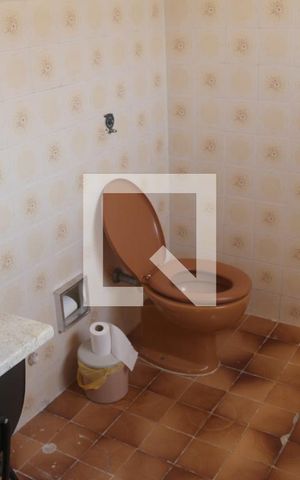 Casa à venda com 190m², 3 quartos e 3 vagasBanheiro da Suíte 1