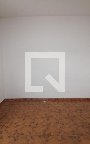 Casa para alugar com 70m², 1 quarto e 1 vagaQuarto