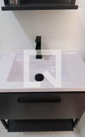 Apartamento à venda com 31m², 2 quartos e sem vagaBanheiro