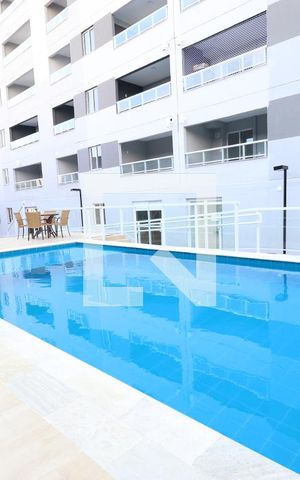 Apartamento à venda com 31m², 2 quartos e sem vagaÁrea comum - Piscina