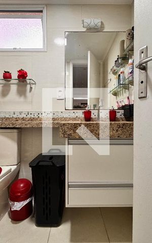 Apartamento à venda com 50m², 2 quartos e 1 vaga Apartamento à venda com 50m², 2 quartos e 1 vagaBanheiro