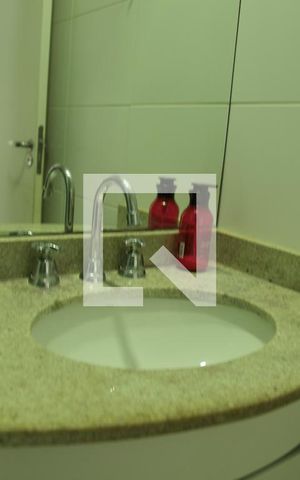 Apartamento para alugar com 74m², 2 quartos e 1 vagaBanheiro