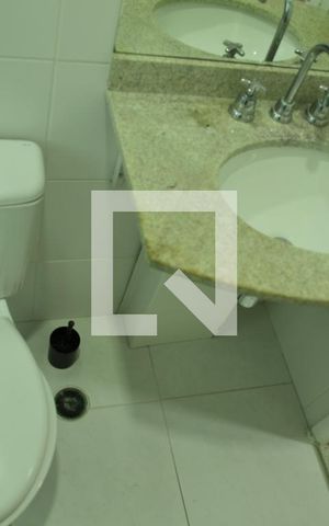 Apartamento para alugar com 74m², 2 quartos e 1 vagaBanheiro do Quarto 1