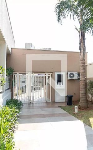 Apartamento à venda com 94m², 3 quartos e 2 vagas Apartamento à venda com 94m², 3 quartos e 2 vagasPortaria