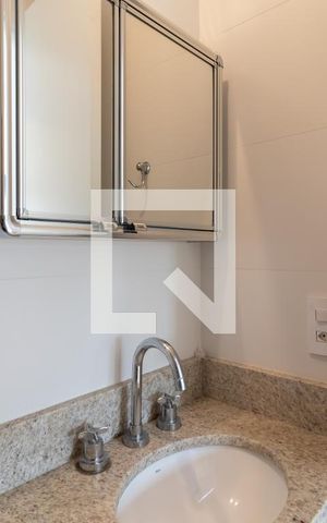 Apartamento à venda com 49m², 2 quartos e 1 vagaBanheiro 2
