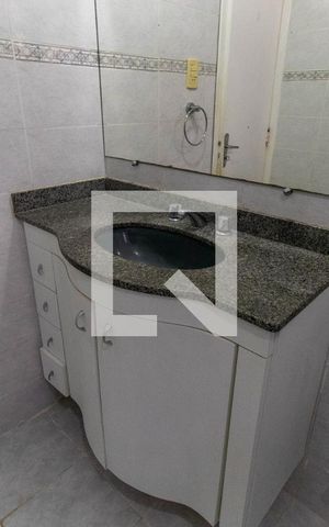 Casa para alugar com 230m², 3 quartos e 3 vagas Casa para alugar com 230m², 3 quartos e 3 vagasBanheiro Social