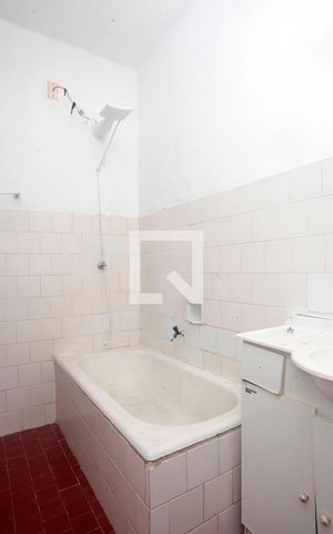 Apartamento para alugar com 63m², 2 quartos e sem vagaBanheiro