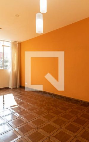 Apartamento à venda com 98m², 2 quartos e 1 vaga Apartamento à venda com 98m², 2 quartos e 1 vagaSala