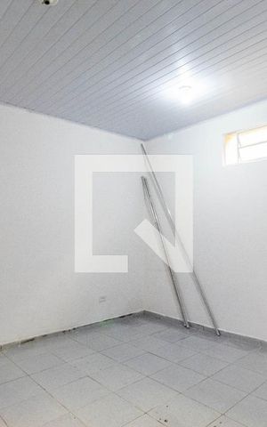 Casa à venda com 140m², 1 quarto e 2 vagas Casa à venda com 140m², 1 quarto e 2 vagasQuarto