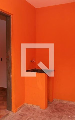 Casa para alugar com 150m², 2 quartos e 1 vagaÁrea de serviço